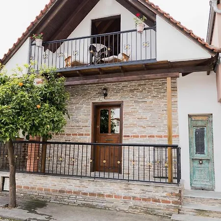 Tianna House Case de vacanță *